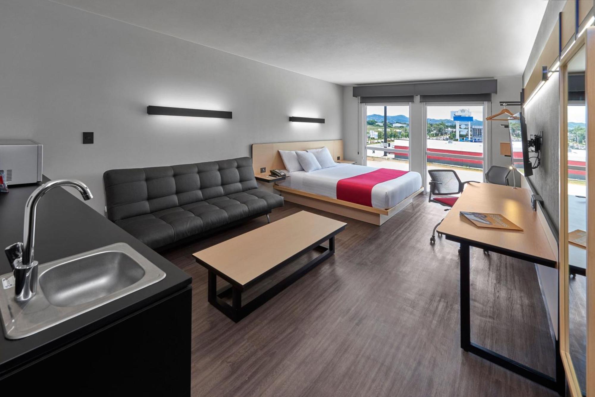 City Express By Marriott Comitan Exterior photo