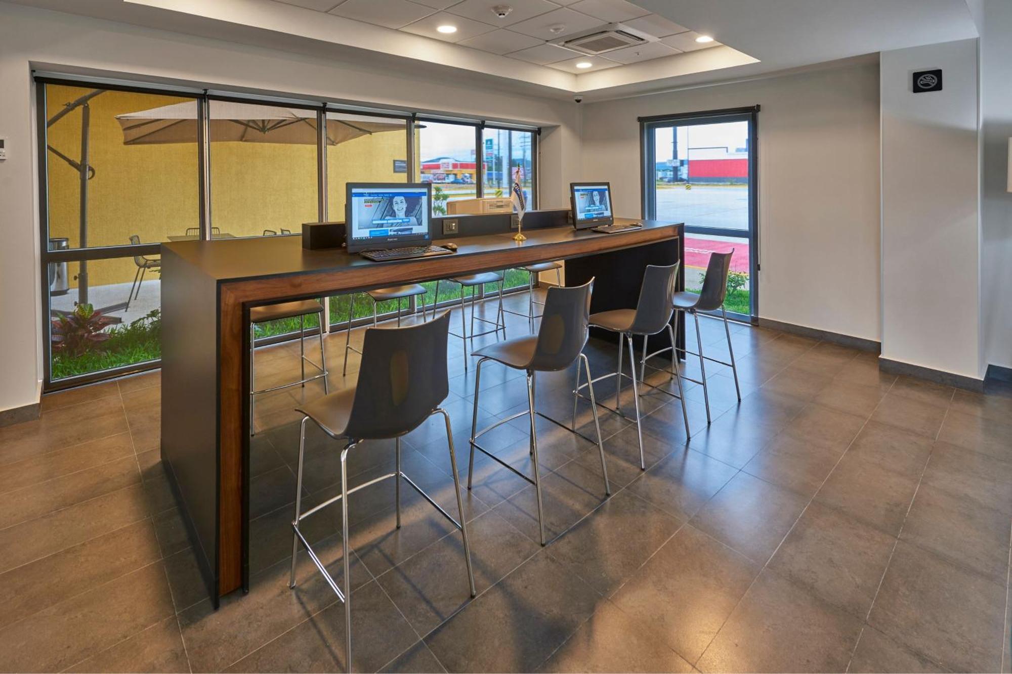 City Express By Marriott Comitan Exterior photo